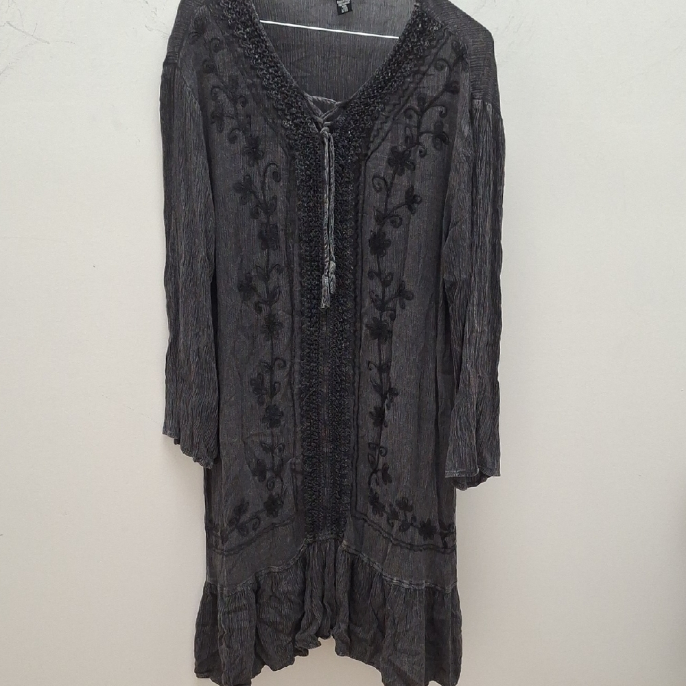 5/$25-Charlie Paige Charcoal Dress